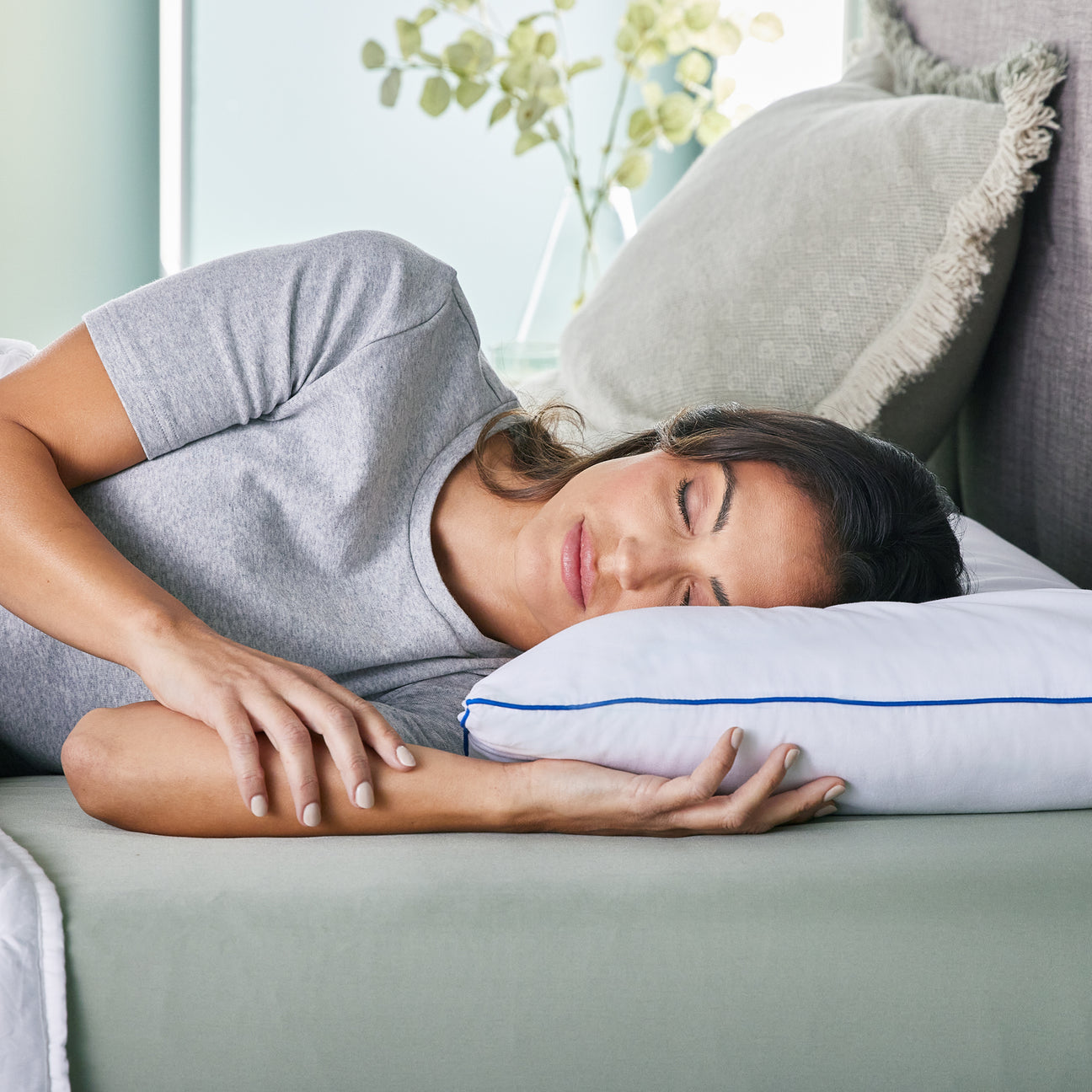 2-in-1 Ventilated Memory Foam Pillow