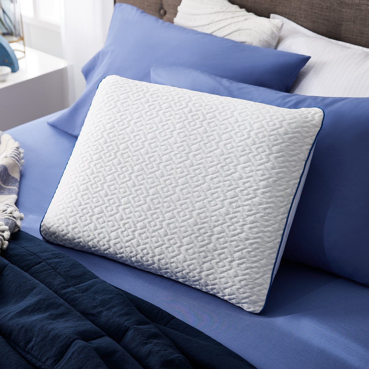 Forever Cool Gel Memory Foam Pillow